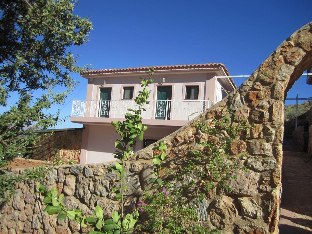 Santa Xenia Apartment Galaxidi Exterior photo